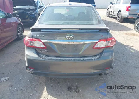 2013 Toyota Corolla S z USA, uszkodzony, nr VIN 5YFBU4EE2DP140233